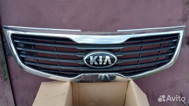 Решетка радиатора передняя Kia Sportage 3