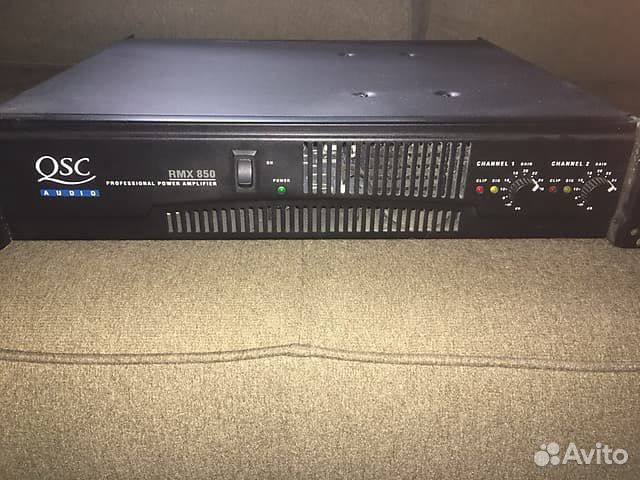 Усилитель QSC RMX850 + смартфон в подарок Усилитель QSC RMX850 + смартфон в подарок