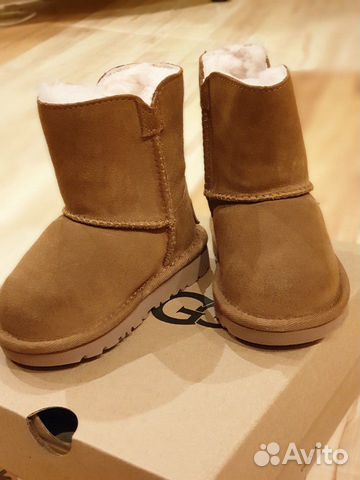 UGG детские размер 22,5 UGG детские размер 22,5