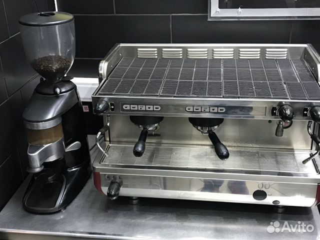 Кофемашина La Cimbali M22 Plus DT/2, кофемолка Кофемашина La Cimbali M22 Plus DT/2, кофемолка