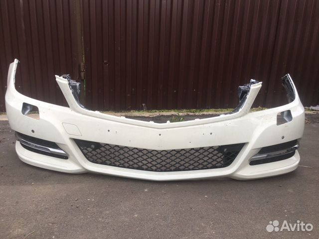 W204 бампер передний в сборе mercedes рестайл