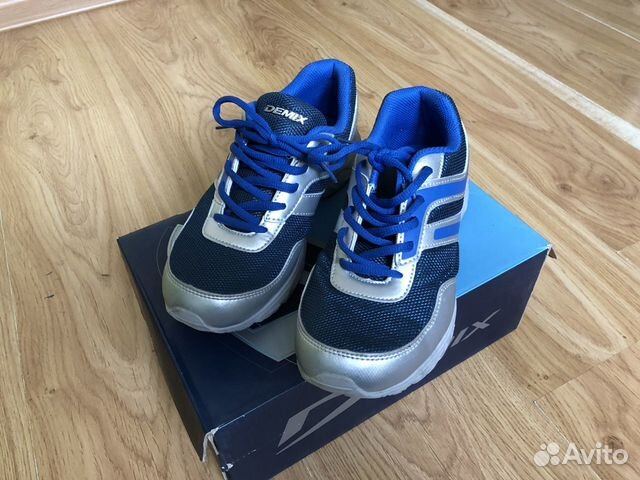 Продам кроссовки