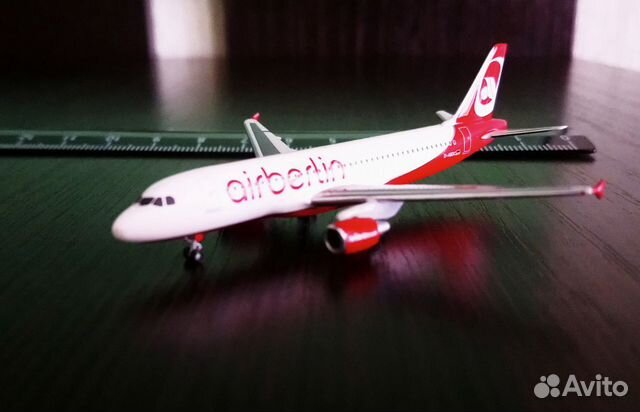 Модель самолёта А-320 авиакомпании AIR berlin Модель самолёта А-320 авиакомпании AIR berlin