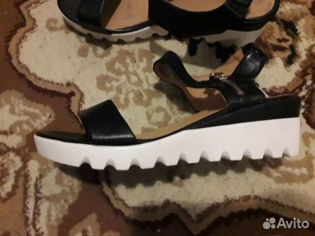 Сандалии Сандалии