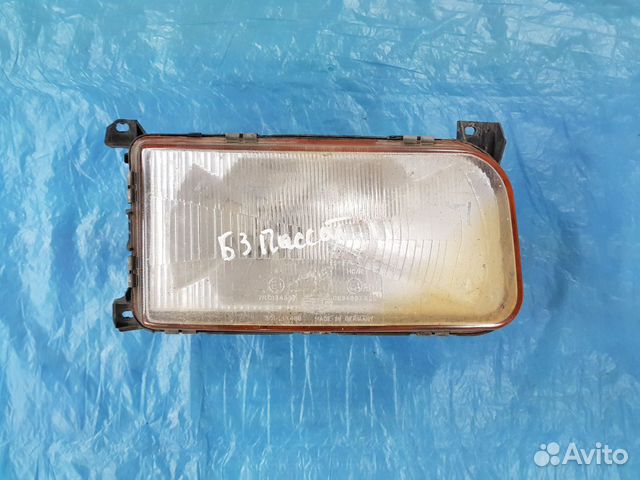 Правая фара Volkswagen Passat B3 Правая фара Volkswagen Passat B3