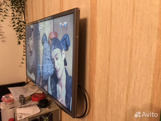 Телевизор SAMSUNG UE32F6200AK (SmartTV) Телевизор SAMSUNG UE32F6200AK (SmartTV)