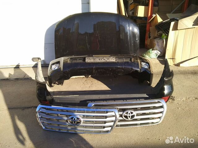 Тойота Ленд Крузер 200 решетка радиаитора Тойота Ленд Крузер 200 решетка радиаитора