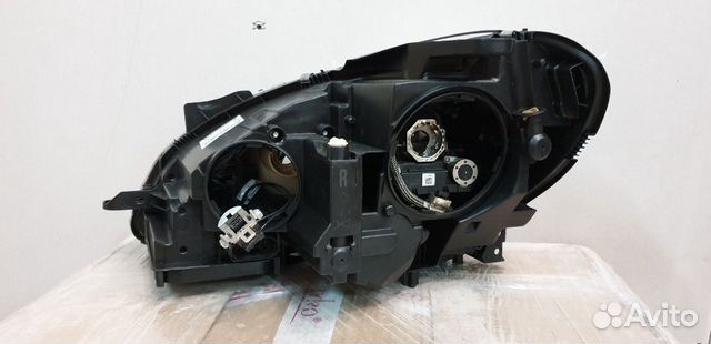 Фара Мерседес С 204 рестайлинг правая