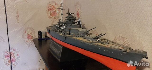 Линкор Бисмарк и тарк Петр велики