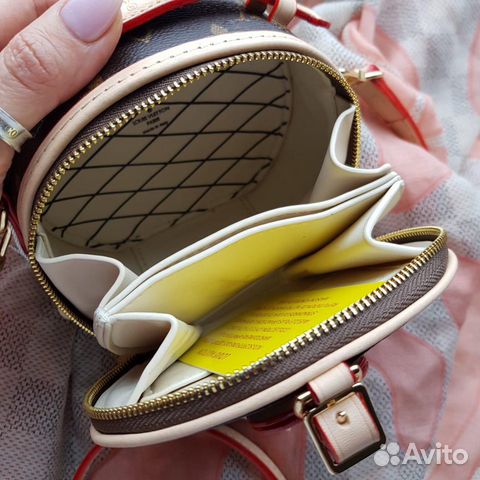 Сумка поясная Louis Vuitton круглая Сумка поясная Louis Vuitton круглая