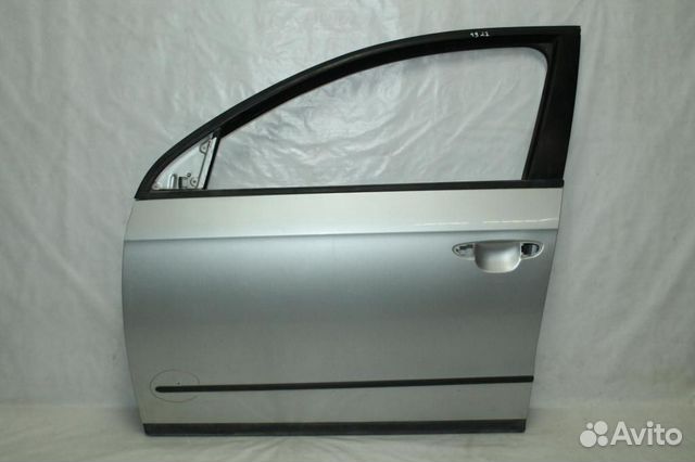 Дверь передняя левая VW Passat B6 Дверь передняя левая VW Passat B6