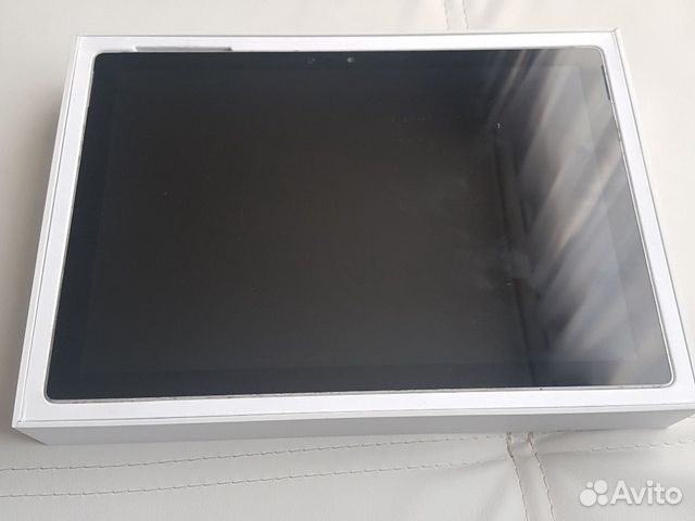 Планшет Microsoft Surface Pro 5 m3 4Gb 128Gb
