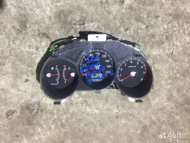 Панель (щиток ) приборов Subaru Forester SG5 MT Панель (щиток ) приборов Subaru Forester SG5 MT