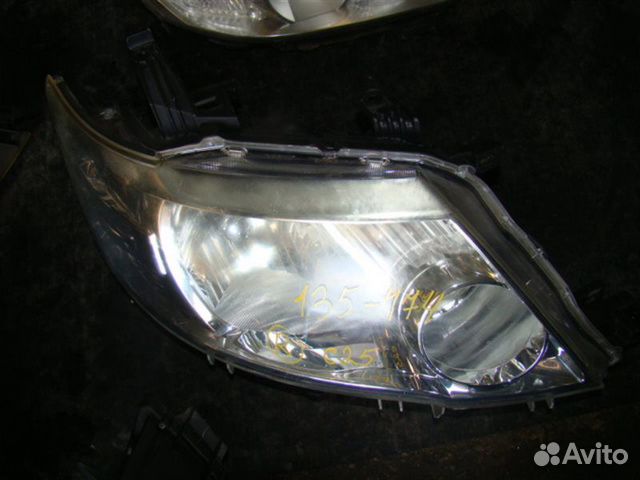 Фара передняя правая Nissan Serena C25 Фара передняя правая Nissan Serena C25