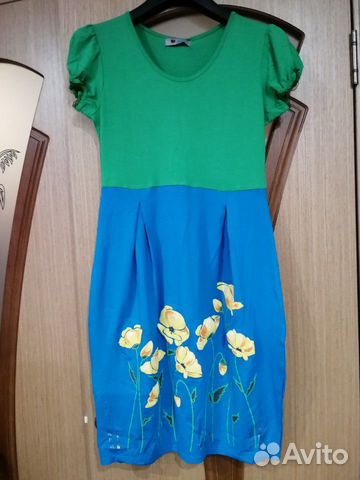 Платья новые. Размер 46 Платья новые. Размер 46