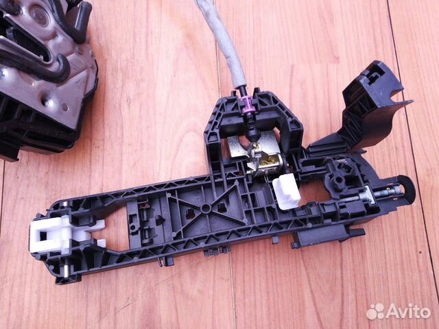 Замок задней левой двери Mercedes W166 X166