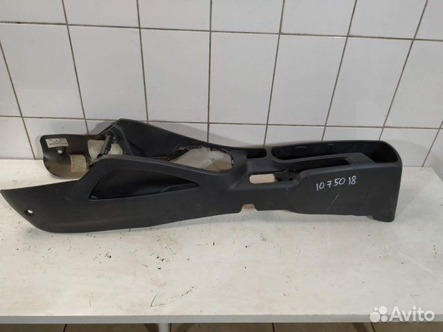Центральная консоль 846114Y000WK Kia Rio 3 Центральная консоль 846114Y000WK Kia Rio 3