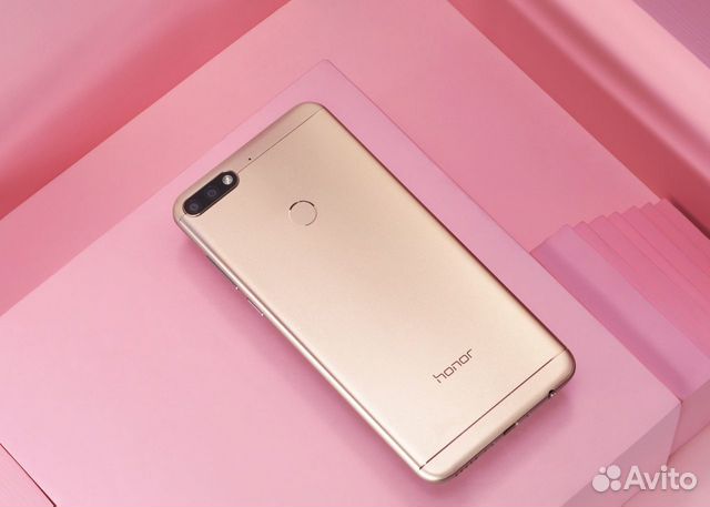 Honor 7C 3/32Гб NFC
