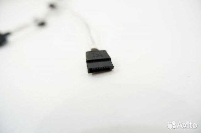 Кабель с minisas на 4x SATA Amphenol G30800-001 Кабель с minisas на 4x SATA Amphenol G30800-001