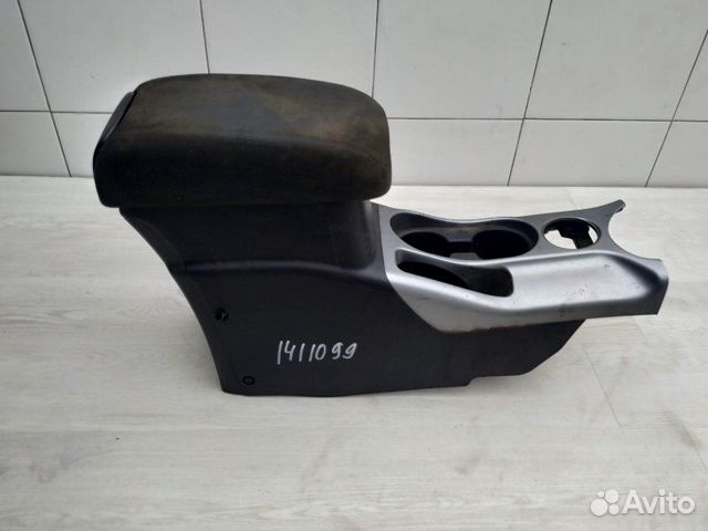 Центральная консоль 8011A165XA Mitsubishi Outlande