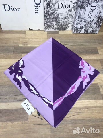 Новый женский шёлковый платок Dior Новый женский шёлковый платок Dior