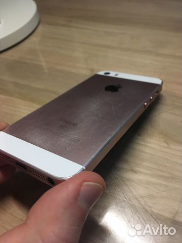 iPhone 5se розовый 16гб