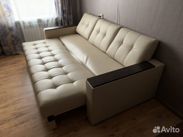 Диван