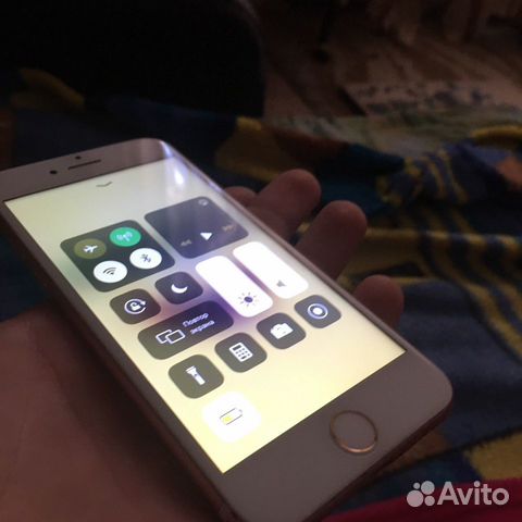 Телефон iPhone