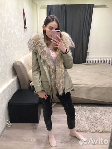 Парка с мехом енота