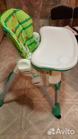 Стульчик для кормления Chicco в отличном состоянии