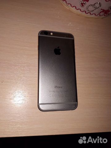 Телефон iPhone