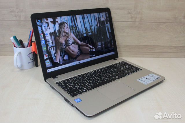 Ноутбук Asus i3/GeForce 525M/4Gb/750Gb/гарантия