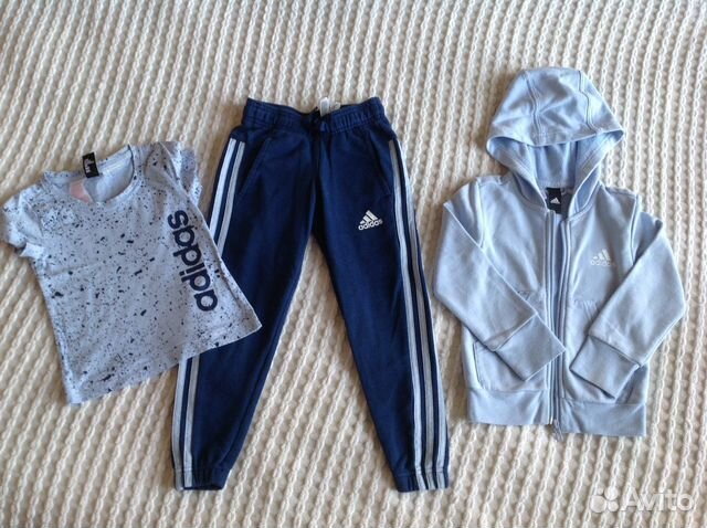 Спортивный костюм Adidas оригинал 4 - 5 лет