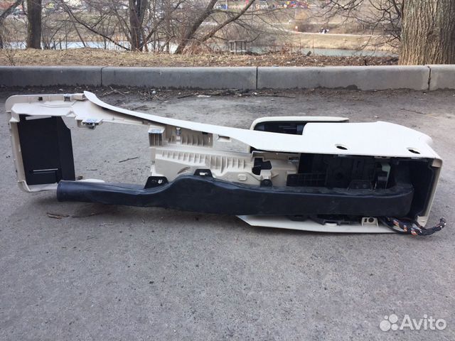Подлокотник Volkswagen Passat USA Подлокотник Volkswagen Passat USA