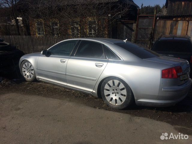 Audi A8 4.2 AT, 2005, битый, 150 000 км Audi A8 4.2 AT, 2005, битый, 150 000 км