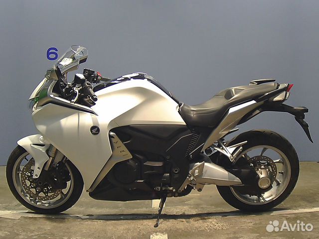 Мотоцикл Honda VFR1200F Мотоцикл Honda VFR1200F