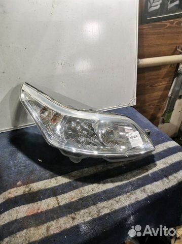 Фара передняя правая Citroen C4 LA 5-дверный