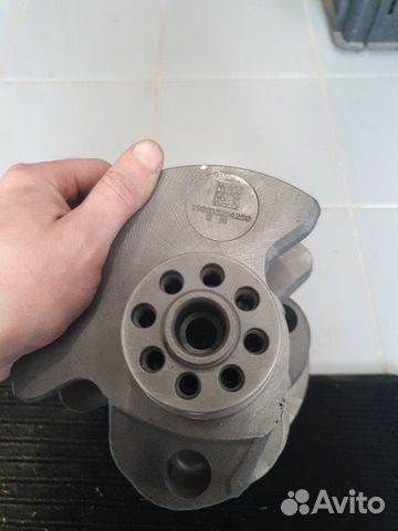 Коленчатый вал Volkswagen Touareg 7P 2010 - 2018