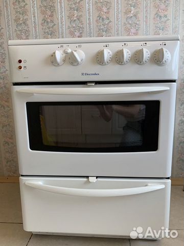 Электрическая плита Electrolux б/у Электрическая плита Electrolux б/у