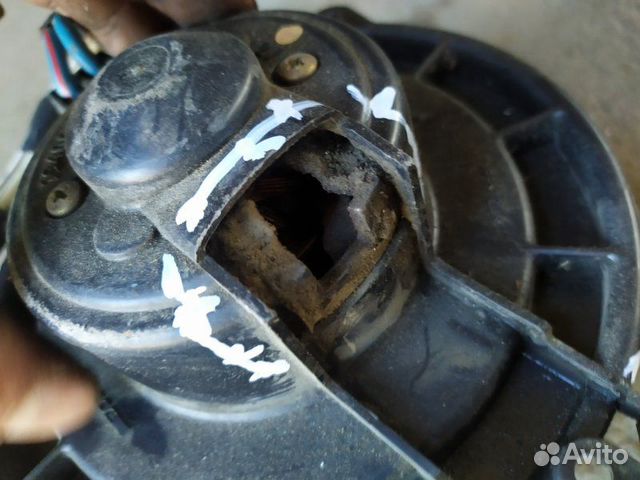 Мотор печки Toyota Land Cruiser 100 4.7 1998-2006 Мотор печки Toyota Land Cruiser 100 4.7 1998-2006