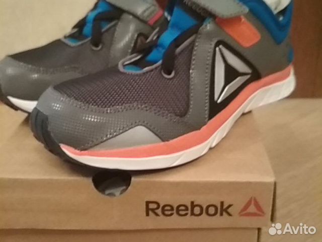 Новые кроссовки Reebok для детей 34 размер Новые кроссовки Reebok для детей 34 размер