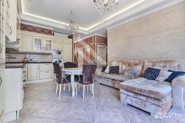 3-к квартира, 90 м², 1/7 эт.