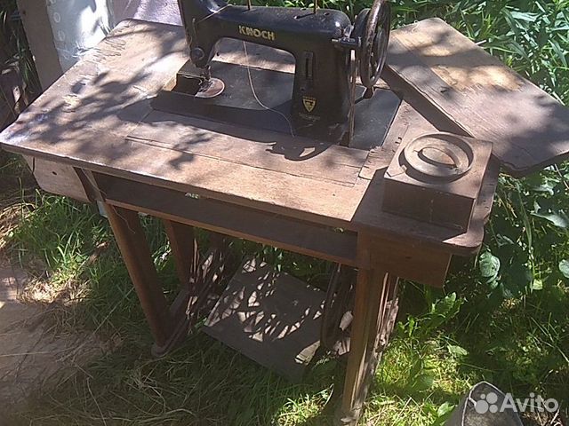 Швейная машинка ножная Knoch Швейная машинка ножная Knoch