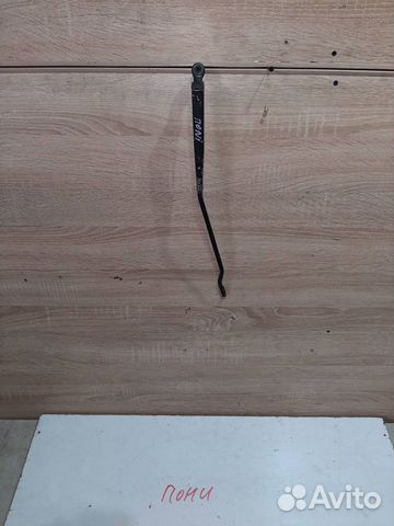 Щёткодержатель задний Hyundai Pony, 1993г