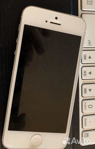Телефон iPhone 5 Телефон iPhone 5