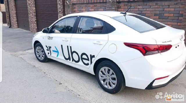 Аренда автомобиля для работы к такси