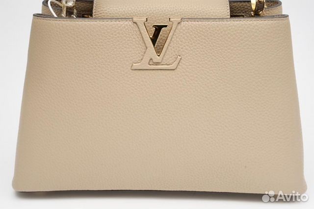 Сумка Louis Vuitton Capucines