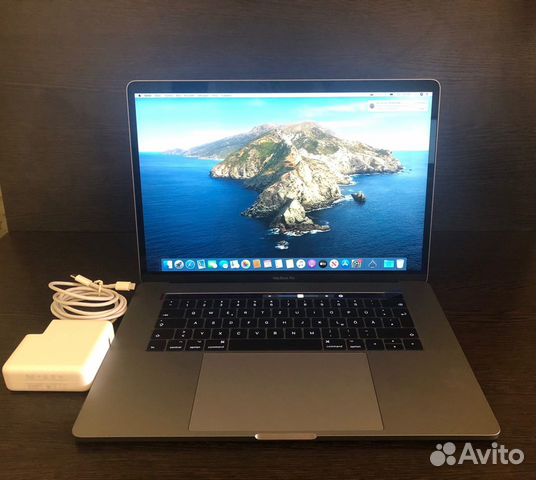 MacBook Pro 15 2016 2.6GHz/16GB/256SSD/Новый акб