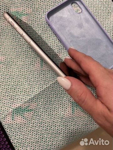 Телефон iPhone хр