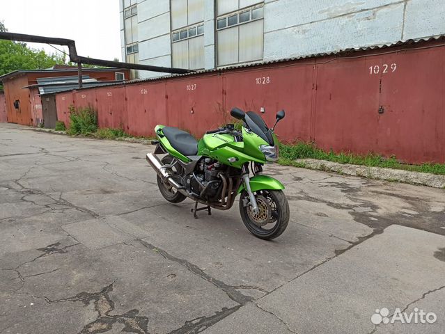 Kawasaki ZR 7s год 2004 Kawasaki ZR 7s год 2004